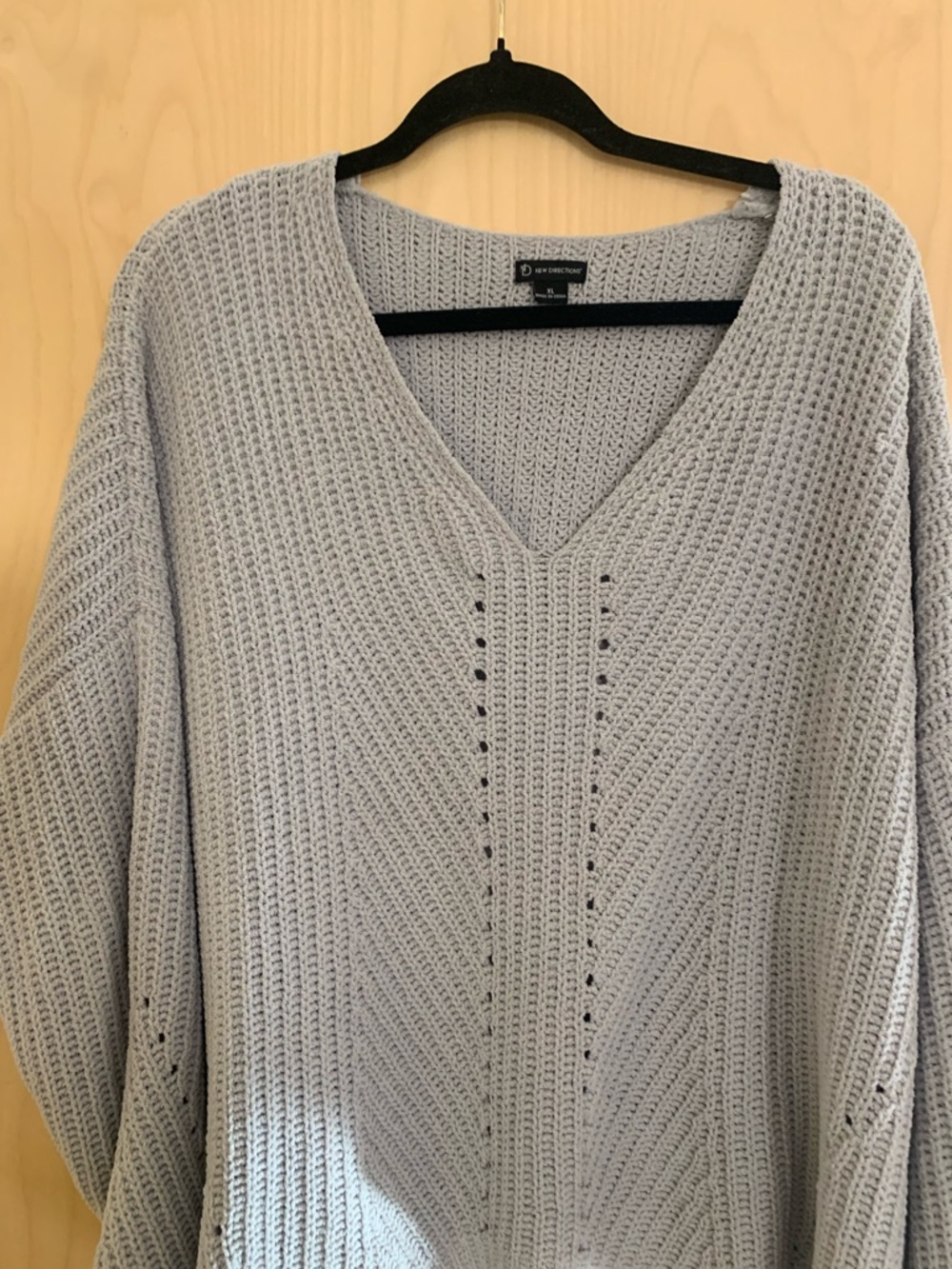 Banana Republic Light Gray V-Neck Chunky Knit Sweater
